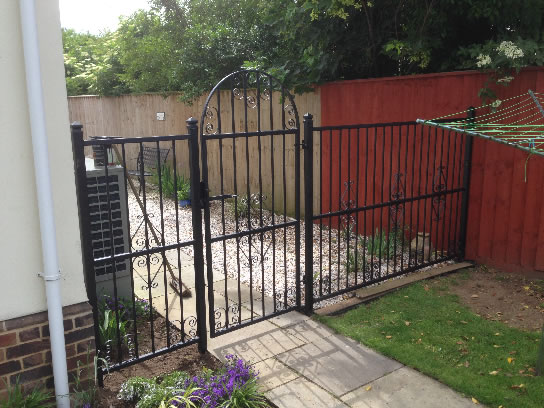 Garden Rail With Gates